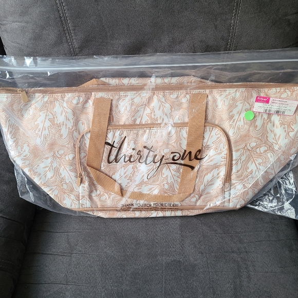 Thirty-one Bake and Take Party Cooler - Picture 1 of 8